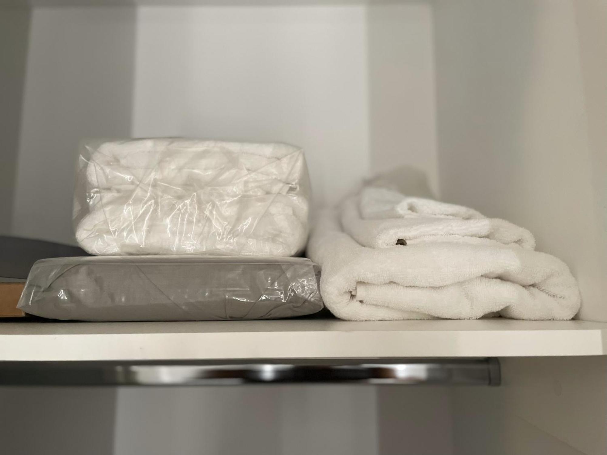 Relaxing 1-Bed Flat In Salford With Street Parking Apartman Manchester Kültér fotó